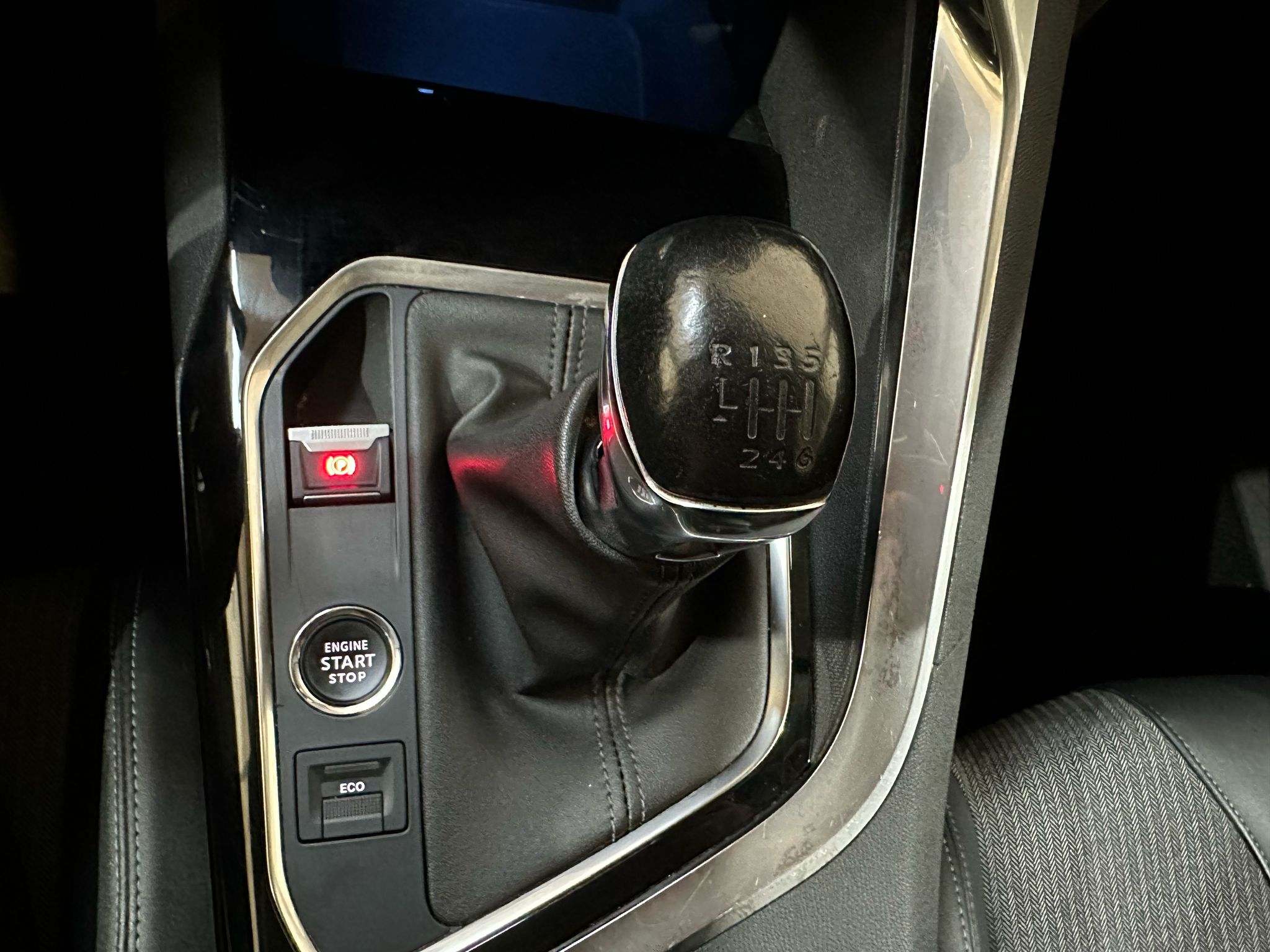 PEUGEOT 5008 1.5 BlueHDI ALLURE PACK